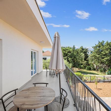 Villa Magnolia Pirovac Eksteriør billede